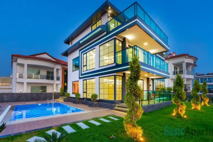 Beautifully designed modern villa in Kargicak Alanya with stunning sea view