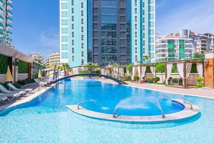 Furnished 3+1 apartment for sale in Mahmutlar, Alanya