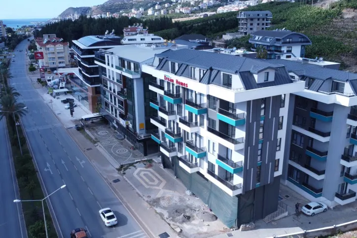 Romslig leilighet i sentrum av Alanya, 3 minutter til stranden