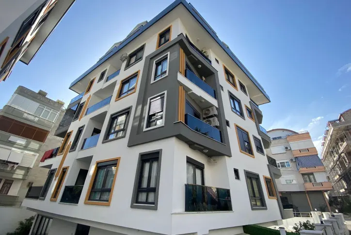 Cozy apartment by the sea in Alanya with infrastructure