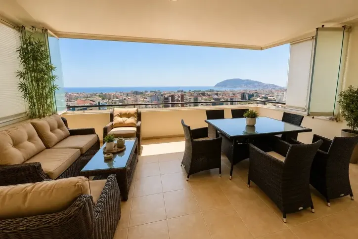 Spacious Apartment with Full Sea View in Cikcilli