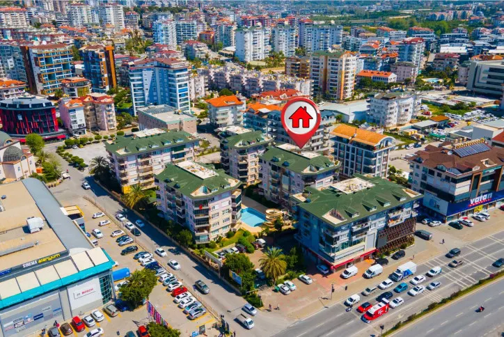 Romslig leilighet ved sjøen i Alanya med høykvalitets renovering