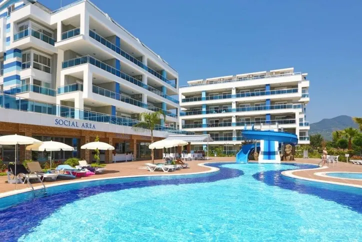 Apartment with a large terrace in the heart of Alanya, Oba district