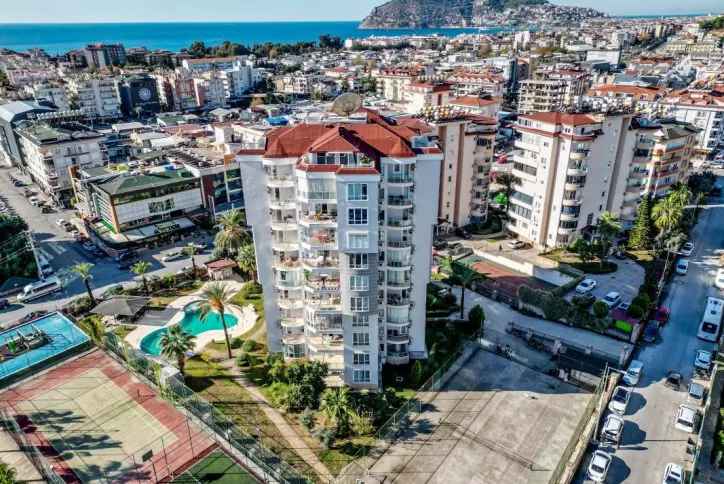 Buy a furnished apartment in Cikcilli, Alanya – 105 sq m (1,050 sq ft) near the Alanyum Shopping Center