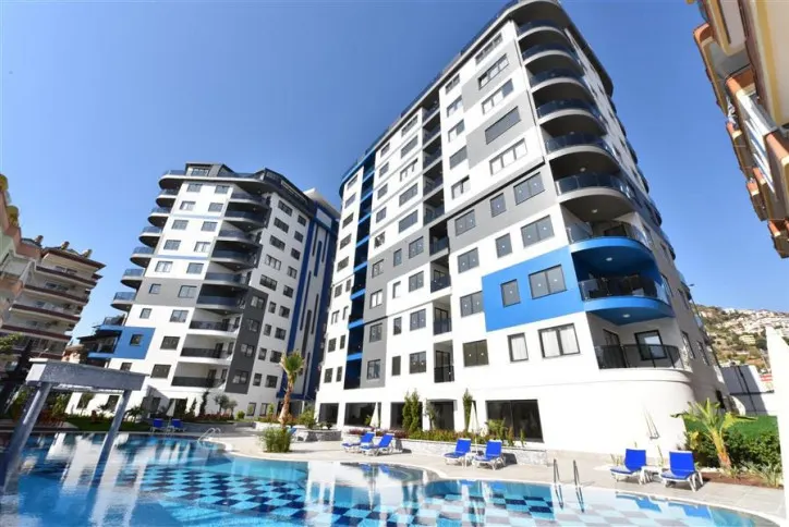 Spacious 2+1 apartment with a swimming pool and all amenities