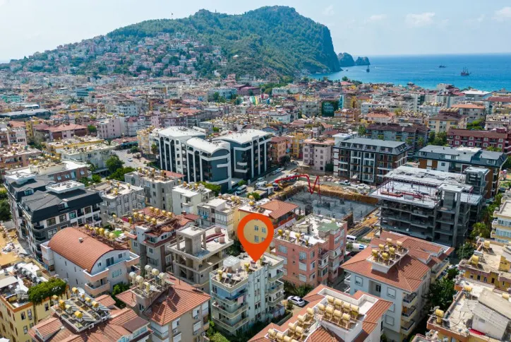 For sale apartment in Cleopatra in Alanya