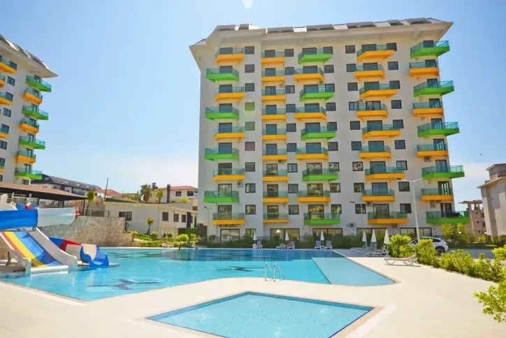 Modern 2+1 Apartment with Resort Facilities in Avsallar, Alanya