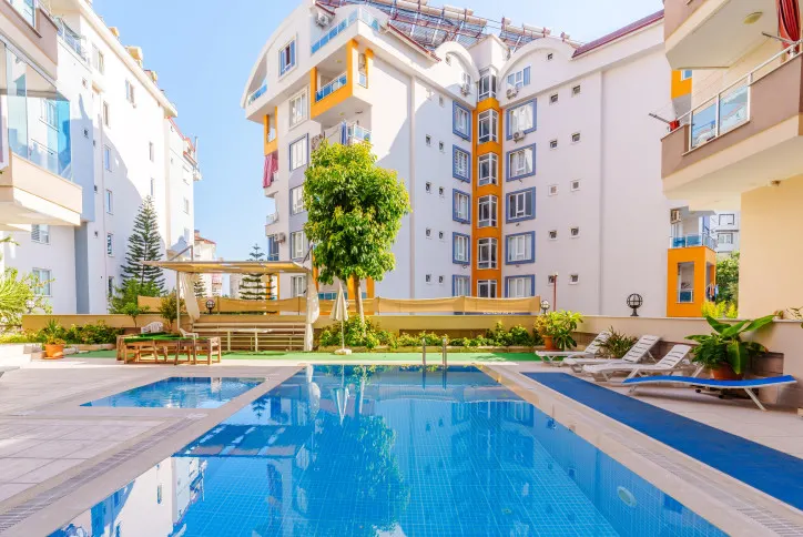 Spacious 4+1 apartment in Cikcilli area