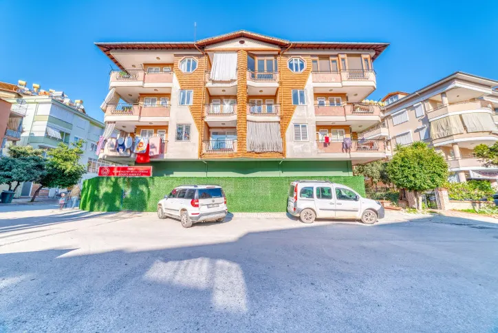 Fullt möblerad duplex i centrala Alanya