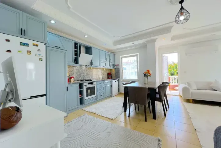 Furnished 2+1 Apartment for Sale in Toprak 4 Sitesi, Kızlar Pınarı, Alanya – 110 m², Pool, 600 m from the Sea