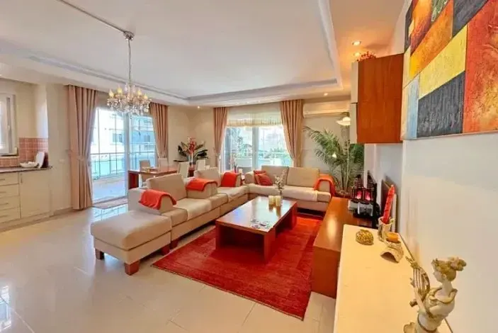 Spacious Furnished 2+1 Apartment – 180m to the Sea in Mahmutlar