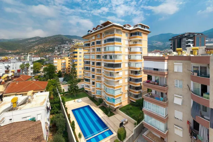 A 2+1 apartment in Alanya city center – a great buy near the sea