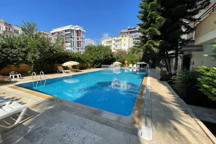 Spacious apartment with sea view in Alanya