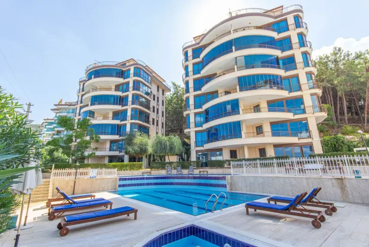 Luxury Apartment in Kargicak: Luxury and Convenience
