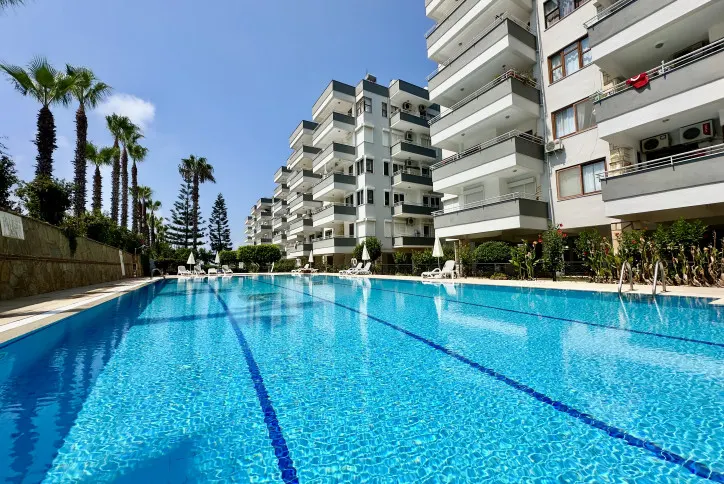 Large apartment in Payallar with sea view