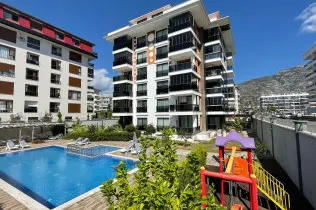 3+1 Apartment in Kestel with Sea View