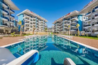 2-bedroom apartment in Kestel by the sea in a new building