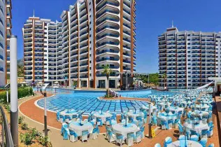 Luxury apartment with furniture in Azura Park, Mahmutlar