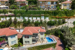 Luxury 3+1 villa in Kargicak with Sea View