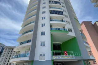 1+1 apartment on the 8th floor in Mahmutlar — 1000 meters from the sea