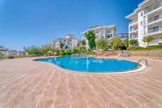 A spacious, furnished apartment in a modern residential complex in the Oba district.