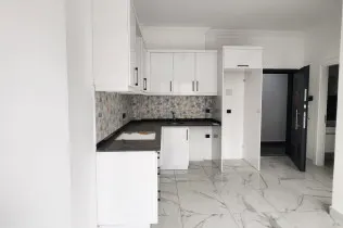 Cozy apartment on the 4th floor in a complex with full infrastructure