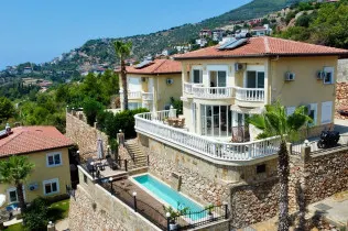 5+1 Villa with Panoramic Sea View in Tepe