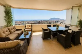 Spacious Apartment with Full Sea View in Cikcilli