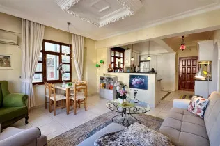 Spacious 2+1 apartment in Oba with garden and pool