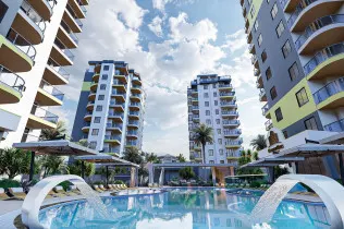 A complex with full infrastructure in the Mahmutlar district, Alanya