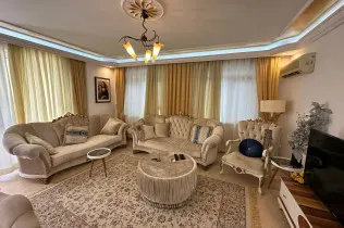 2+1 apartment for sale in Mahmutlar by the sea – 125 m², furnished