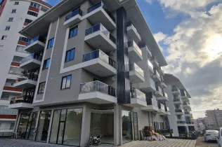 Bright and spacious 1+1 apartment in Mahmutlar area