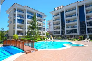 Spacious furnished apartment with sea views, Kestel