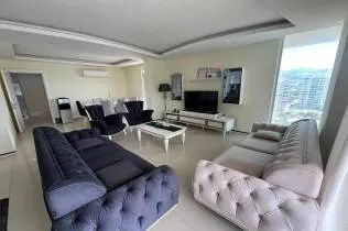 Luxurious Duplex Penthouse in Mahmutlar