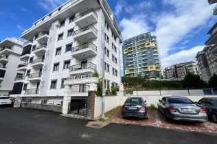 Spacious 3+1 duplex in Mahmutlar — coziness and comfort near the sea