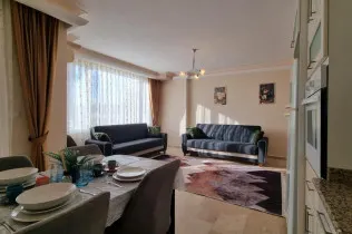 Stilfull lägenhet i Mahmutlar med panoramautsikt