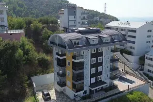 Cozy unfurnished apartment in Konakli