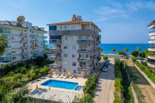 Luxury apartment with sea view in Kestel