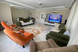 Spacious duplex on the 4th floor in Oba, Alanya