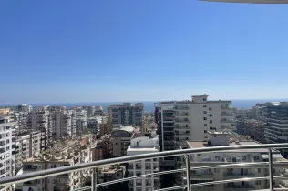 Spacious furnished apartment 3+2 in Mahmutlar
