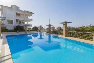 Semi-detached house in Luxury complex in Alanya