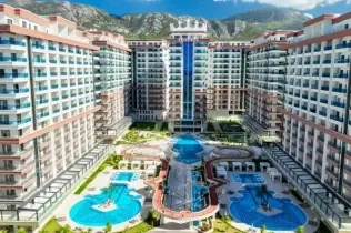 Luxury Apartment with Resort-Style Facilities in Mahmutlar
