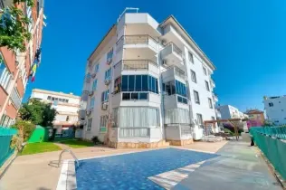 Apartment in Oba, Alanya close to market