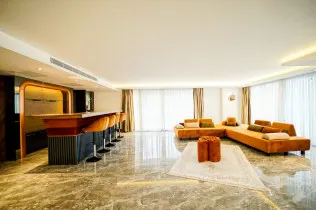Stor 4+2-villa med havsutsikt i Tepe, Alanya